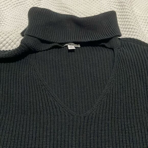 NWT- Bar lll -3X. Knit Cutout Sweater - Picture 3 of 7